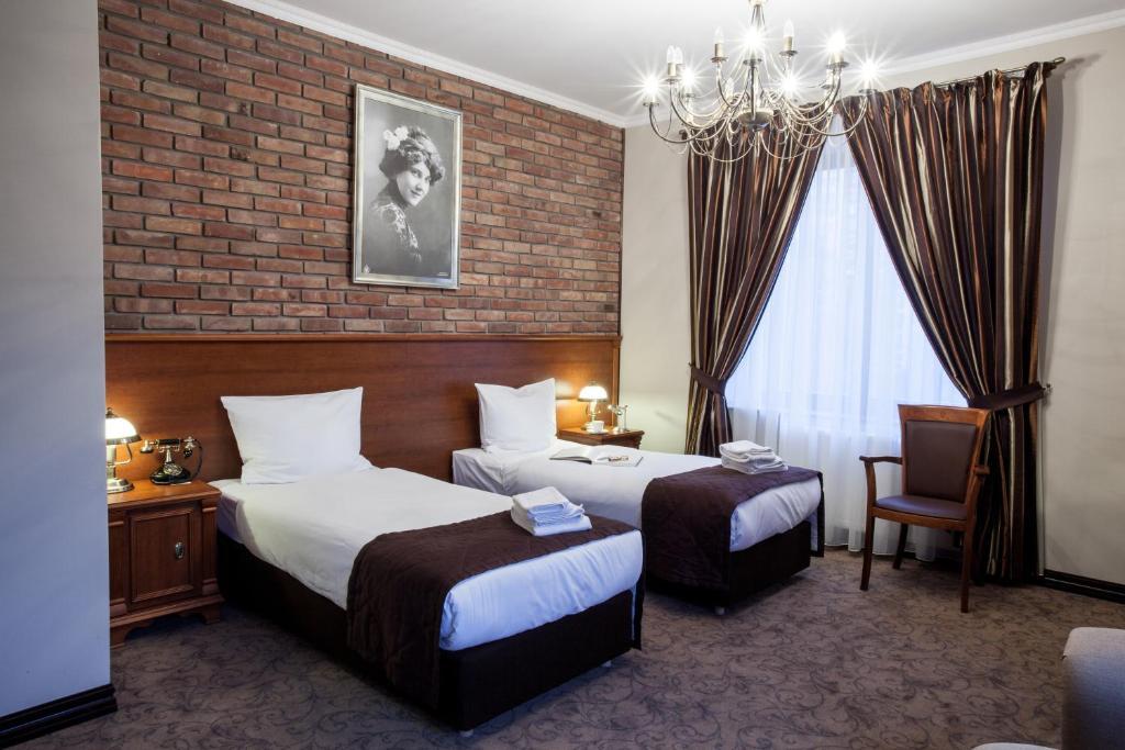 Trzy Korony Boutique Hotel&Spa Piwne Puławy 外观 照片
