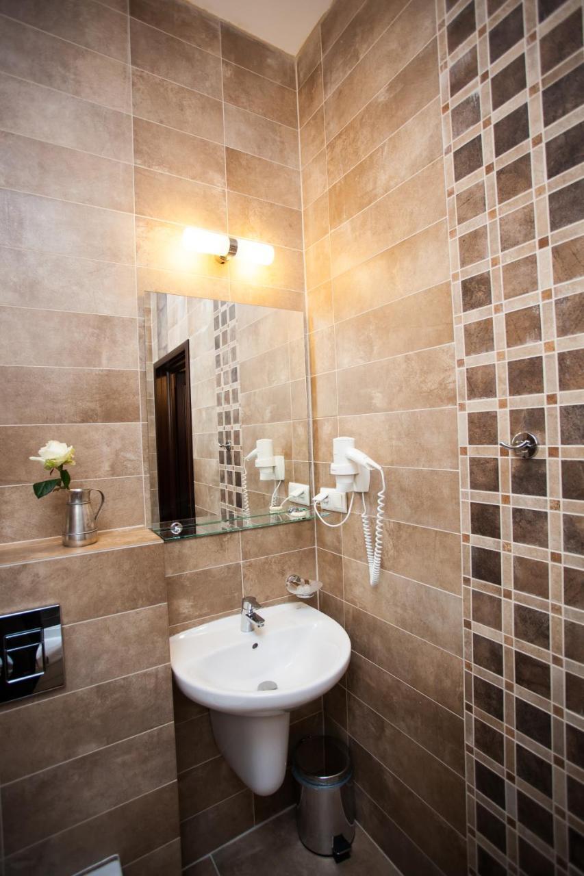 Trzy Korony Boutique Hotel&Spa Piwne Puławy 外观 照片